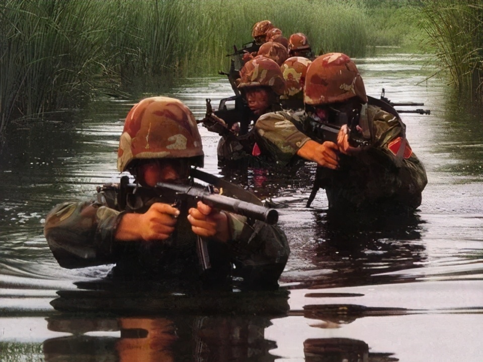 一位轉(zhuǎn)業(yè)后的特種兵，辦農(nóng)場(chǎng)種瓜菜，靠1個(gè)優(yōu)點(diǎn)，年賺200萬